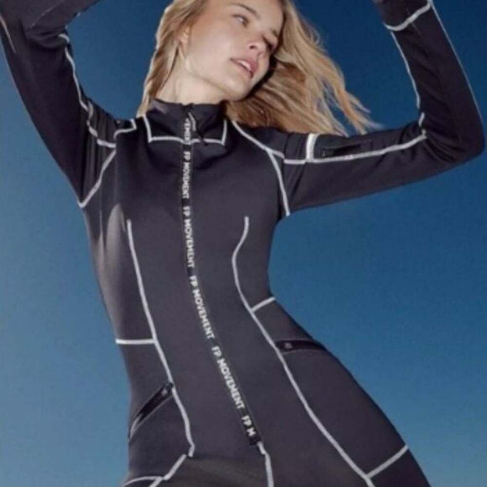 NWT Free People Movement Powder Vixen Catsuit Ski Bodysuit Women’s Size Small